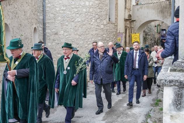 PRINCE ALBERT II DE MONACO A BRUIS LES BARONNIES PHOTOPQR LE DAUPHINE Laurie MUSCIO Buis les Baronnies 18 01 2026 Buis les Baronnies Drôme , January 18, 2026 Buis les Baronnies received its baron, Prince Albert II of Monaco on the occasion of the olive and oil festival and took the opportunity to appoint him knight of the olive tree brotherhood during a public ceremony Photo Laurie Muscio Le Dauphiné Libéré Buis les Baronnies Drôme , January 18, 2026 Buis les Baronnies welcomed its baron, Prince Albert II of Monaco, on the occasion of the olive and oil festival and took the opportunity to name him a knight of the olive brotherhood during a public ceremony Buis les Baronnies Drôme Rhône Alpes France  Copyright: xPHOTOPQR LExDAUPHINE MAXPPPxLauriexMUSCIOx 20260118JDL0195 20260118JDL0195