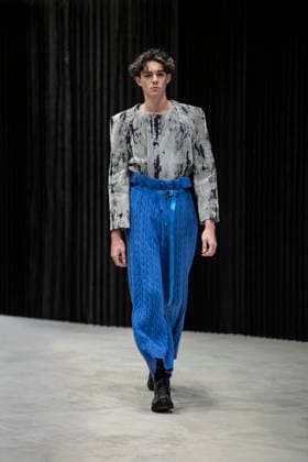 Milan Fashion Week - Men F W 2026-27 Victor Hart Men and Women Fashion Show Catwalk Milan, Italy Milan Fashion Week - Men F W 2026-27 Victor Hart Men and Women Fashion Show Catwalk Milan, Italy 18th January 2026 SGPItalia id 134355_002 Not Exclusive  Copyright: xJohnnyxDallaxLibera SGPx