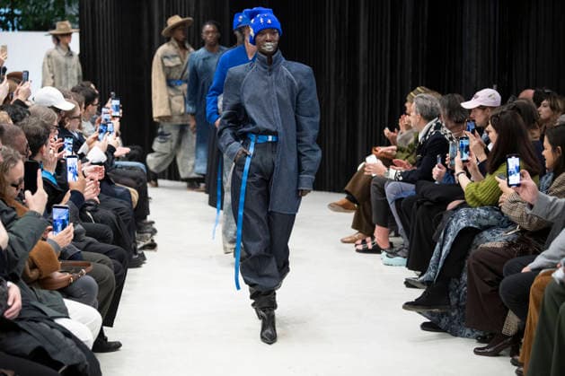 Milan Fashion Week - Men F W 2026-27 Victor Hart Men and Women Fashion Show Vibes Milan, Italy Milan Fashion Week - Men F W 2026-27 Victor Hart Men and Women Fashion Show Vibes Milan, Italy 18th January 2026 SGPItalia id 134355_003 Not Exclusive  Copyright: xJohnnyxDallaxLibera SGPx