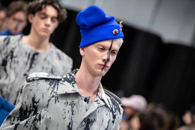 Milan Fashion Week - Men F W 2026-27 Victor Hart Men and Women Fashion Show Vibes Milan, Italy Milan Fashion Week - Men F W 2026-27 Victor Hart Men and Women Fashion Show Vibes Milan, Italy 18th January 2026 SGPItalia id 134355_003 Not Exclusive  Copyright: xJohnnyxDallaxLibera SGPx