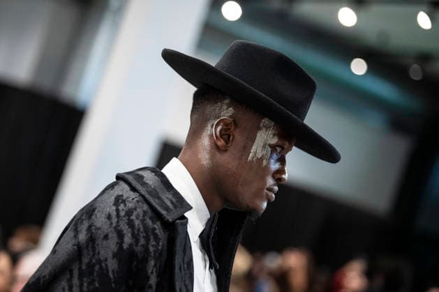 Milan Fashion Week - Men F W 2026-27 Victor Hart Men and Women Fashion Show Vibes Milan, Italy Milan Fashion Week - Men F W 2026-27 Victor Hart Men and Women Fashion Show Vibes Milan, Italy 18th January 2026 SGPItalia id 134355_003 Not Exclusive  Copyright: xJohnnyxDallaxLibera SGPx