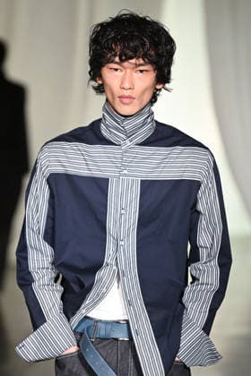 Milan, Milan Men s Fashion Week: Fall Winter 2026 - Men s Fashion, Fall Winter 2026 - Saul Nash fashion show. Fashion show photo: model  Copyright: xSimonaxChiocciax xipa-agency.netx xFotosickix IPA_Agency_IPA70272357