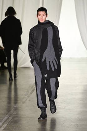 Milan, Milan Men s Fashion Week: Fall Winter 2026 - Men s Fashion, Fall Winter 2026 - Saul Nash fashion show. Fashion show photo: model  Copyright: xSimonaxChiocciax xipa-agency.netx xFotosickix IPA_Agency_IPA70272479