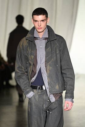 Milan, Milan Men s Fashion Week: Fall Winter 2026 - Men s Fashion, Fall Winter 2026 - Saul Nash fashion show. Fashion show photo: model  Copyright: xSimonaxChiocciax xipa-agency.netx xFotosickix IPA_Agency_IPA70272427