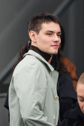 Milan, Milan Fashion Week Menswear Fall Winter 2026 2027 - Men s Fashion, Fall Winter 2026 2027 - Prada Fashion Show - Guest Arrivals. Pictured: Louis Partridge (actor)  Copyright: xAlessandroxBremecx xipa-agency.netx xx IPA_Agency_IPA70274733