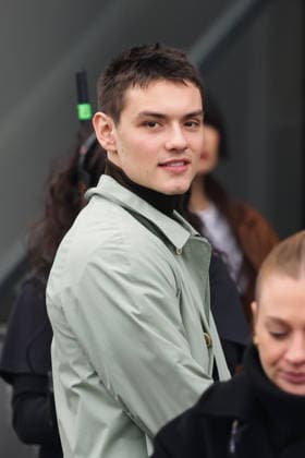 Milan, Milan Fashion Week Menswear Fall Winter 2026 2027 - Men s Fashion, Fall Winter 2026 2027 - Prada Fashion Show - Guest Arrivals. Pictured: Louis Partridge (actor)  Copyright: xAlessandroxBremecx xipa-agency.netx xx IPA_Agency_IPA70274736