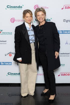 Ceremonie Des Lumieres 2026 Melanie Thierry and her mother attends the Ceremonie Des Lumieres 31th International Press Award Ceremony at l Institut du Monde Arabe on January 18, 2026 in Paris, France. Photo by Nasser Berzane ABACAPRESS.COM Paris France  Copyright: xBerzanexNasser ABACAx