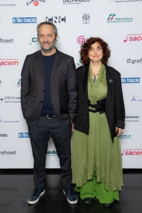 Ceremonie Des Lumieres 2026 Cedric Kahn and a guest attends the Ceremonie Des Lumieres 31th International Press Award Ceremony at l Institut du Monde Arabe on January 18, 2026 in Paris, France. Photo by Nasser Berzane ABACAPRESS.COM Paris France  Copyright: xBerzanexNasser ABACAx