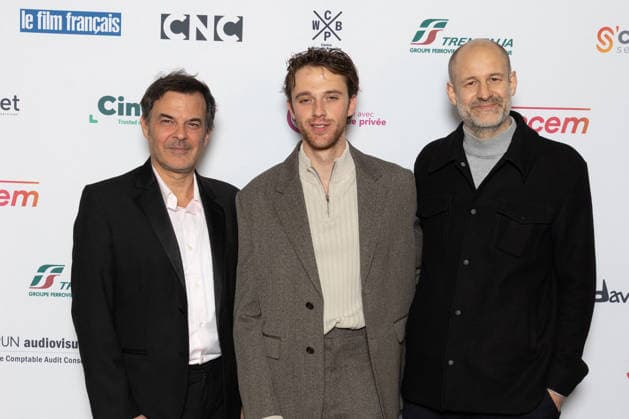 Ceremonie Des Lumieres 2026 Francois Ozon, Benjamin Voisin, Manuel Dacosse attends the Ceremonie Des Lumieres 31th International Press Award Ceremony at l Institut du Monde Arabe on January 18, 2026 in Paris, France. Photo by Nasser Berzane ABACAPRESS.COM Paris France  Copyright: xBerzanexNasser ABACAx