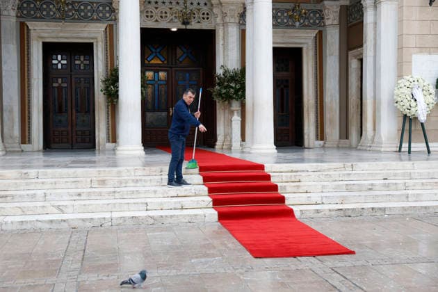 A man cleans in the front door of the Metropolitan cathedreal of Athens, Greece on 19 January 2026 where will take place the funeral of Princess Irene of Greece and Denmark, who died in Madrid last 15 January. Funeral of Princess Irene of Greece and Denmark in Athens !ACHTUNG: NUR REDAKTIONELLE NUTZUNG!  Copyright: xMariscalx GRAF966 20260119-55019104695_1