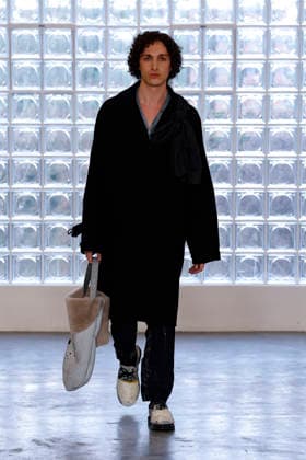 Simon Cracker Fashion Show Ready to Wear Men Collection Fall Winter 2026 2027 at Milan Fashion Week MLFW , January 18th, 2026 Simon Cracker Fashion Show Ready to Wear Men Collection Fall Winter 2026 2027 at Milan Fashion Week January 18th, 2026 Milan Italy  Copyright: xAgencex xBestimagexAgencex xBestimagex