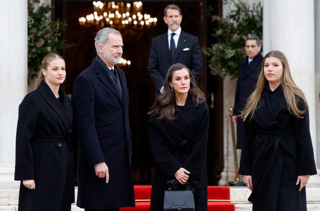Spanish King Felipe VI (2L) next to Queen Letizia (2R), Princess Leonor (L) and infanta Sofia (R) after attending to the mass funeral of Princess Irene of Greece and Denmark held at the Metropolitan cathedreal of Athens, Greece on 19 January 2026. Princess Irene of Greece and Denmark died in Madrid last 15 January. Funeral of Princess Irene of Greece and Denmark in Athens !ACHTUNG: NUR REDAKTIONELLE NUTZUNG!  Copyright: xMariscalx GRAF1095 20260119-55019105987_1