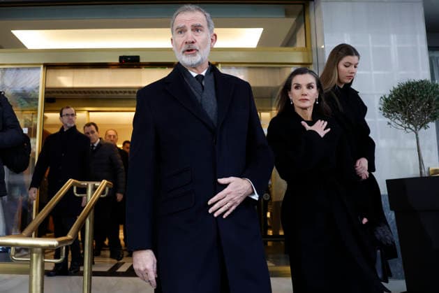 Spanish King Felipe VI (C) next to Queen Letizia (2R) and infanta Sofia (R) after attending to the mass funeral of Princess Irene of Greece and Denmark held at the Metropolitan cathedreal of Athens, Greece on 19 January 2026. Princess Irene of Greece and Denmark died in Madrid last 15 January. Funeral of Princess Irene of Greece and Denmark in Athens !ACHTUNG: NUR REDAKTIONELLE NUTZUNG!  Copyright: xMariscalx GRAF1106 20260119-55019106162_1