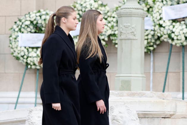 Spanish Princess Leonor (L) and infanta Sofia (R) after attending to the mass funeral of Princess Irene of Greece and Denmark held at the Metropolitan cathedreal of Athens, Greece on 19 January 2026. Princess Irene of Greece and Denmark died in Madrid last 15 January. Funeral of Princess Irene of Greece and Denmark in Athens !ACHTUNG: NUR REDAKTIONELLE NUTZUNG!  Copyright: xMariscalx GRAF1101 20260119-55019106230_1