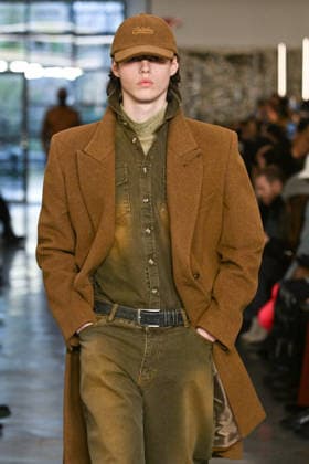 Milan, Milan Men s Fashion Week: Fall Winter 2026 - Men s Fashion, Fall Winter 2026 - David Catalan fashion show. Fashion show photo: model  Copyright: xSimonaxChiocciax xipa-agency.netx xFotosickix IPA_Agency_IPA70286837
