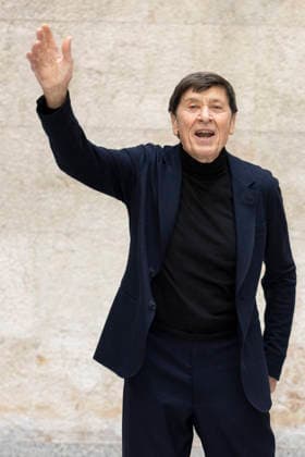 MFW - Menswear Fall Winter 2026-27 ARMANI Photocall MILAN, ITALY - JANUARY 19: Gianni Morandi arrives at the Giorgio Armani fashion show during the Milan Fashion Week - Menswear Fall Winter 2026-2027 on January 19, 2026 in Milan, Italy. Photo by Marco Piovanotto Abacapress.com  Copyright: xPiovanottoxMarco ABACAx