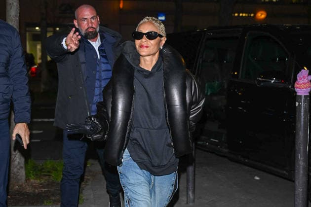 Jada Pinkett Smith in the Montparnasse district of Paris, France, on January 19, 2026 Her son Jaden Smith has been appointed mens artistic director at Christian Louboutin, with a capsule collection in January for Paris Fashion Week and a first official show in Paris for Fall Winter 2026 Yehiel Chekroune Bestimage Jada Pinkett Smith in the Montparnasse district of Paris, France, on January 19, 2026 Her son Jaden Smith has been appointed mens artistic director at Christian Louboutin, with a capsule collection in January for Paris Fashion Week and a first official show in Paris for Fall Winter 2026 Paris France  Copyright: xYehielxChekrounex xBestimagexYehielxChekrounex xBestimagex