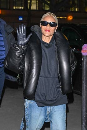 Jada Pinkett Smith in the Montparnasse district of Paris, France, on January 19, 2026 Her son Jaden Smith has been appointed mens artistic director at Christian Louboutin, with a capsule collection in January for Paris Fashion Week and a first official show in Paris for Fall Winter 2026 Yehiel Chekroune Bestimage Jada Pinkett Smith in the Montparnasse district of Paris, France, on January 19, 2026 Her son Jaden Smith has been appointed mens artistic director at Christian Louboutin, with a capsule collection in January for Paris Fashion Week and a first official show in Paris for Fall Winter 2026 Paris France  Copyright: xYehielxChekrounex xBestimagexYehielxChekrounex xBestimagex
