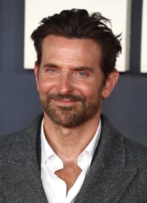 UK Gala Screening of the movie Is This Thing On? Bradley Cooper attends the UK Gala Screening of the movie Is This Thing On? at the Odeon Luxe West End in London, UK. London Odeon Luxe West End UK Copyright: xFredxDuvalx