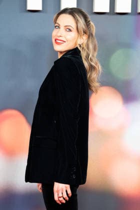 Is This Thing On? UK Premiere - Arrival Olivia Cox attends the Is This Thing On? UK Gala Screening arrivals at Odeon Luxe West End, Credit:Lounis Tiar Avalon United Kingdom, London, Odeon Leicester Square  Copyright: xLounisxTiarx xAvalonx 1067463107