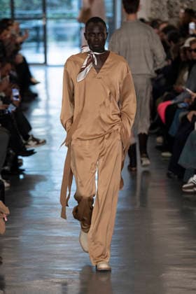 Milan Fashion Week - Men F W 2026-27 Miguel Vieira Fashion Show Catwalk Milan, Italy Milan Fashion Week - Men F W 2026-27 Miguel Vieira Fashion Show Catwalk Milan, Italy 19th January 2026 SGPItalia id 134365_002 Not Exclusive  Copyright: xJohnnyxDallaxLibera SGPx