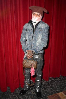 Milan, Milan Men s Fashion Week: Fall Winter 2026 - Men s Fashion, Fall Winter 2026.- PDF - fashion show. Arrivals. Pictured: guest  Copyright: xSimonaxChiocciax xipa-agency.netx xFotosickix IPA_Agency_IPA70306504