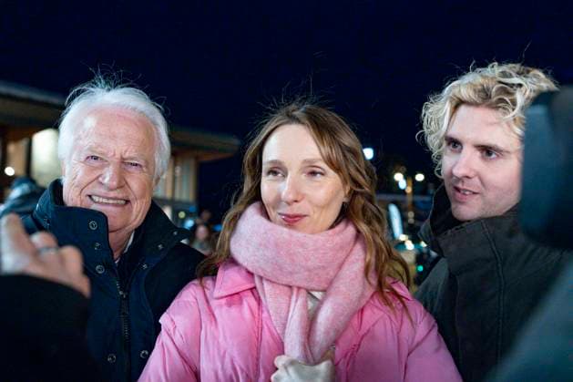 CELEBRITES : Festival International de Comedie - Alpe Huez - 19 01 2026 ALPE D HUEZ, FRANCE - AndrÃ Dussolier, Pauline ClÃ ment and Thomas SolivÃ res attend the Chers Parents Photocall during the 29th L Alpe d Huez International Comedy Film Festival on January 19, 2026 in Alpe d Huez, France. Photo by Sandrine Thesillat PsNewZ  Copyright: xSandrinexTHESILLATx