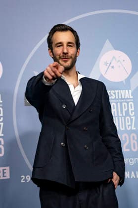 CELEBRITES : Festival International de Comedie - Alpe Huez - 19 01 2026 ALPE D HUEZ, FRANCE - Bertrand Usclat attends the Chers Parents Photocall during the 29th L Alpe d Huez International Comedy Film Festival on January 19, 2026 in Alpe d Huez, France. Photo by Sandrine Thesillat PsNewZ  Copyright: xSandrinexTHESILLATx