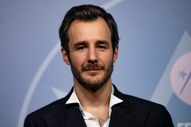 CELEBRITES : Festival International de Comedie - Alpe Huez - 19 01 2026 ALPE D HUEZ, FRANCE - Bertrand Usclat attends the Chers Parents Photocall during the 29th L Alpe d Huez International Comedy Film Festival on January 19, 2026 in Alpe d Huez, France. Photo by Sandrine Thesillat PsNewZ  Copyright: xSandrinexTHESILLATx