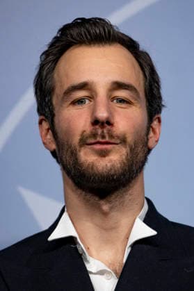 CELEBRITES : Festival International de Comedie - Alpe Huez - 19 01 2026 ALPE D HUEZ, FRANCE - Bertrand Usclat attends the Chers Parents Photocall during the 29th L Alpe d Huez International Comedy Film Festival on January 19, 2026 in Alpe d Huez, France. Photo by Sandrine Thesillat PsNewZ  Copyright: xSandrinexTHESILLATx