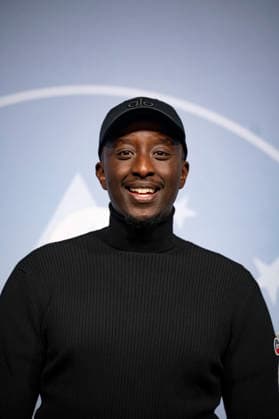 CELEBRITES : Festival International de Comedie - Alpe Huez - 19 01 2026 ALPE D HUEZ, FRANCE - Ahmed Sylla attends the Chers Parents Photocall during the 29th L Alpe d Huez International Comedy Film Festival on January 19, 2026 in Alpe d Huez, France. Photo by Sandrine Thesillat PsNewZ  Copyright: xSandrinexTHESILLATx