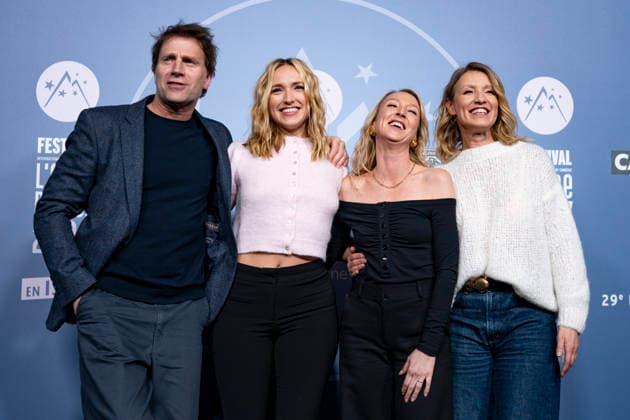 CELEBRITES : Festival International de Comedie - Alpe Huez - 19 01 2026 ALPE D HUEZ, FRANCE - Thomas Jouannet, ChloÃ Jouannet, Alexandra Lamy and Audrey Lamy attend the Chers Parents Photocall during the 29th L Alpe d Huez International Comedy Film Festival on January 19, 2026 in Alpe d Huez, France. Photo by Sandrine Thesillat PsNewZ  Copyright: xSandrinexTHESILLATx