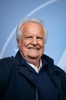 CELEBRITES : Festival International de Comedie - Alpe Huez - 19 01 2026 ALPE D HUEZ, FRANCE - AndrÃ Dussolier attends the Chers Parents Photocall during the 29th L Alpe d Huez International Comedy Film Festival on January 19, 2026 in Alpe d Huez, France. Photo by Sandrine Thesillat PsNewZ  Copyright: xSandrinexTHESILLATx