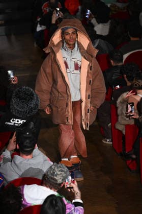 Milan, Milan Men s Fashion Week: Fall Winter 2026 - Men s Fashion, Fall Winter 2026. - PDF - fashion show. catwalk. pictured: model  Copyright: xSimonaxChiocciax xipa-agency.netx xFotosickix IPA_Agency_IPA70306933