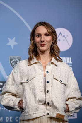 CELEBRITES : Festival International de Comedie - Alpe Huez - 19 01 2026 ALPE D HUEZ, FRANCE - Pauline ClÃ ment attends the Chers Parents Photocall during the 29th L Alpe d Huez International Comedy Film Festival on January 19, 2026 in Alpe d Huez, France. Photo by Sandrine Thesillat PsNewZ  Copyright: xSandrinexTHESILLATx