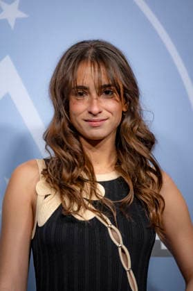 CELEBRITES : Festival International de Comedie - Alpe Huez - 19 01 2026 ALPE D HUEZ, FRANCE - ThaÃ¯s Alessandrin attends the Chers Parents Photocall during the 29th L Alpe d Huez International Comedy Film Festival on January 19, 2026 in Alpe d Huez, France. Photo by Sandrine Thesillat PsNewZ  Copyright: xSandrinexTHESILLATx