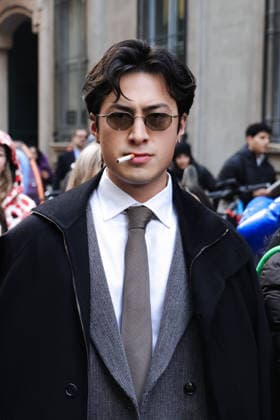 Milan, Milan Fashion Week Menswear Fall Winter 2026 2027 - Men s Fashion, Fall Winter 2026 2027 - Giorgio Armani Show - Guest Arrivals. Pictured: Hudson Williams (lead actor in the TV series Heated Rivalry)  Copyright: xAlessandroxBremecx xipa-agency.netx xx IPA_Agency_IPA70307116