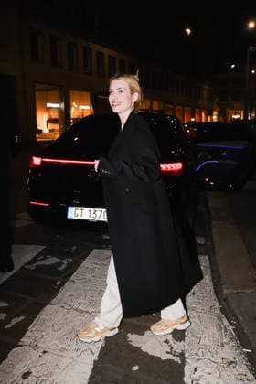 Milan, Emma Roberts arrives at Nobu restaurant for dinner - Celebrity sightings during Milan Fashion Week Menswear Fall Winter 2026 2027 - Men s Fashion, Fall Winter 2026 2027. Pictured: Emma Roberts  Copyright: xAlessandroxBremecx xipa-agency.netx xx IPA_Agency_IPA70307152