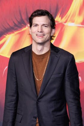 News - Red Carpet - THE BEAUTY Ashton Kutcher attends the red carpet of the movie THE BEAUTY on January 19, 2026 at Terme di Diocleziano, Rome, Italy Rome Terme di Diocleziano Italy Copyright: xEmanuelaxVertollix xLiveMediax LPN_2248946