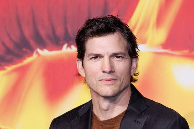 News - Red Carpet - THE BEAUTY Ashton Kutcher attends the red carpet of the movie THE BEAUTY on January 19, 2026 at Terme di Diocleziano, Rome, Italy Rome Terme di Diocleziano Italy Copyright: xEmanuelaxVertollix xLiveMediax LPN_2248951