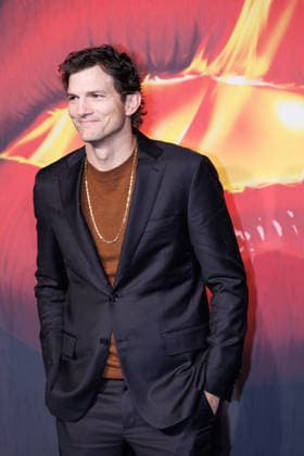 News - Red Carpet - THE BEAUTY Ashton Kutcher attends the red carpet of the movie THE BEAUTY on January 19, 2026 at Terme di Diocleziano, Rome, Italy Rome Terme di Diocleziano Italy Copyright: xEmanuelaxVertollix xLiveMediax LPN_2248953