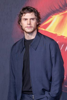 News - Red Carpet - THE BEAUTY Evan Peters attends the red carpet of the movie THE BEAUTY on January 19, 2026 at Terme di Diocleziano, Rome, Italy Rome Terme di Diocleziano Italy Copyright: xEmanuelaxVertollix xLiveMediax LPN_2248973