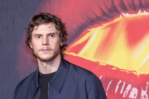 News - Red Carpet - THE BEAUTY Evan Peters attends the red carpet of the movie THE BEAUTY on January 19, 2026 at Terme di Diocleziano, Rome, Italy Rome Terme di Diocleziano Italy Copyright: xEmanuelaxVertollix xLiveMediax LPN_2248974