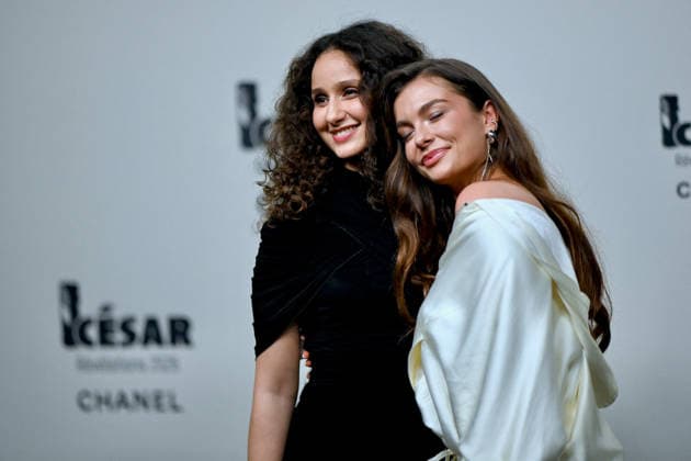 Cesar Revelations 2026 Photocall In Paris. FC PARIS, FRANCE - JANUARY 19 Oulaya Amamra and Lou Anna Hamon attend the Cesar - Revelations 2026 Photocall at Elysee Montmartre on January 19, 2026 in Paris, France. Photo by Franck Castel ABACAPRESS.COM Paris France  Copyright: xCastelxFranck ABACAx