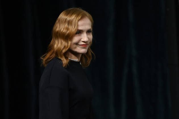Cesar Revelations 2026 Photocall In Paris. FC PARIS, FRANCE - JANUARY 19 Isabelle Huppert attend the Cesar - Revelations 2026 Photocall at Elysee Montmartre on January 19, 2026 in Paris, France. Photo by Franck Castel ABACAPRESS.COM Paris France  Copyright: xCastelxFranck ABACAx