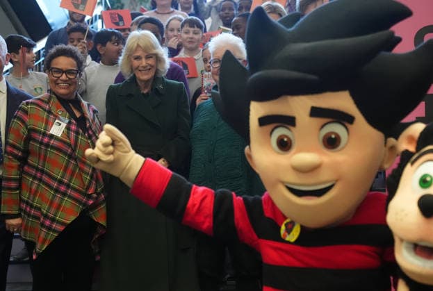 . 19 01 2026. Edinburgh, United Kingdom. Queen Camilla meets Beano comic characters during a visit to the National Library of Scotland in Edinburgh, United Kingdom.  xi-Imagesx xPoolx IIM-26518-0004