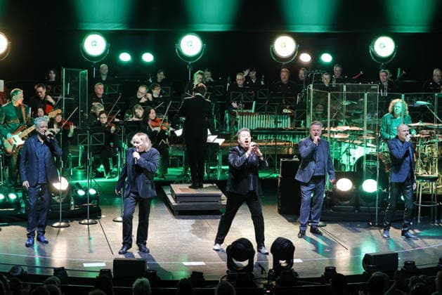 19 01 2026, Die Prinzen, Saenger, in concert live at Friedrichstadtpalast, Berlin, Sebastian Krumbiegel, Tobias Künzel, Wolfgang Lenk, Jens Sembdner, Henri Schmidt, Berlin