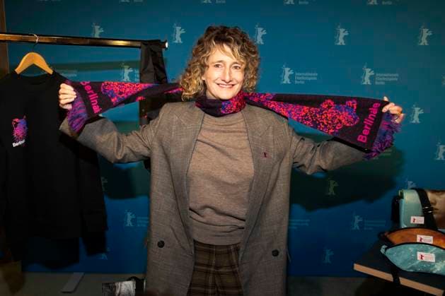 abb Tricia Tuttle with new Berlinale merchandising , the director of the Berlin International Film Festival, at the Berlinale 2026 program press conference on 20 01 2026 at the Akademi der Künste Berlin The 76th Berlin International Film Festival from February 12 to 22, 2026 Berlin Germany