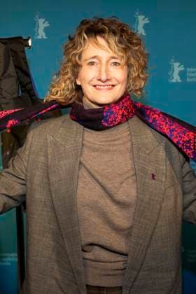 abb Tricia Tuttle with new Berlinale merchandising , the director of the Berlin International Film Festival, at the Berlinale 2026 program press conference on 20 01 2026 at the Akademi der Künste Berlin The 76th Berlin International Film Festival from February 12 to 22, 2026 Berlin Germany