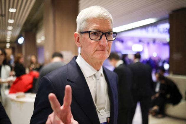 Tim Cook At World Economic Forum Annual Meeting - Davos Apple CEO Tim Cook during the World Economic Forum (WEF) annual meeting in Davos, Switzerland on January 20, 2026. The World Economic Forum takes place in Davos from January 19 to January 23, 2026. Photo by Raphael Lafargue ABACAPRESS.COM Davosd  Copyright: xLafarguexRaphael ABACAx